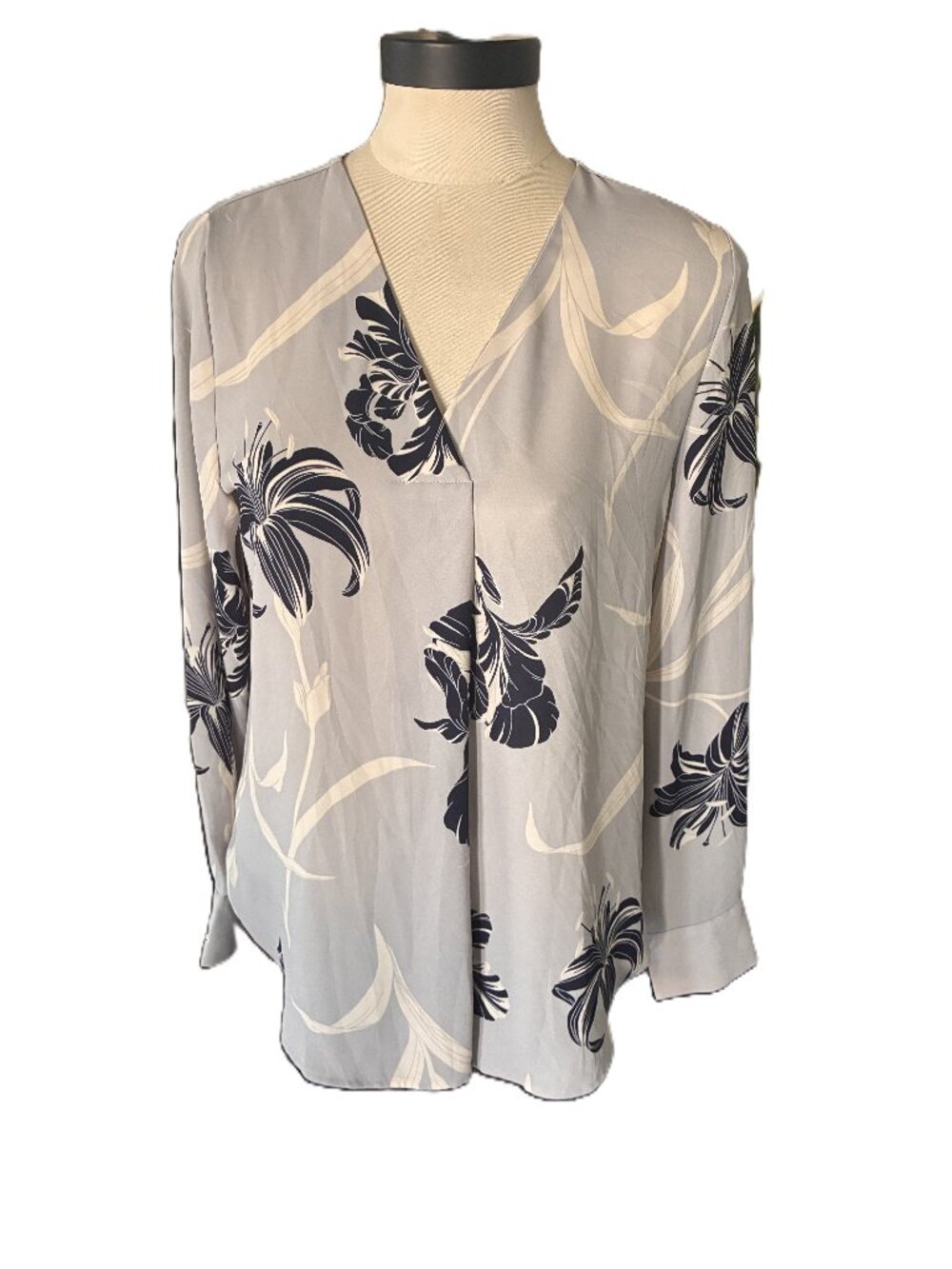 ANN TAYLOR Blue Floral Top sz S